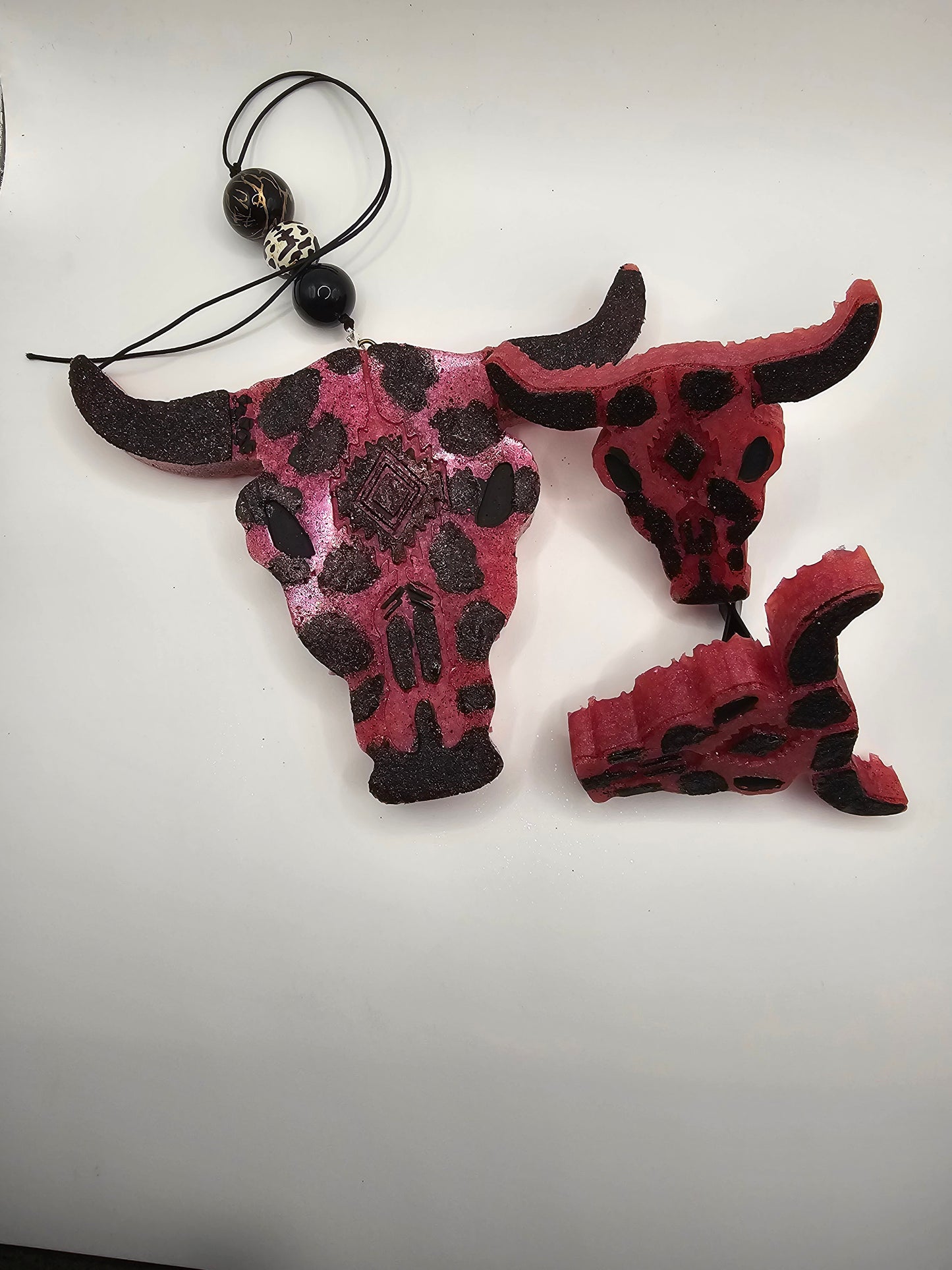 Cow comes with 2 vent clips