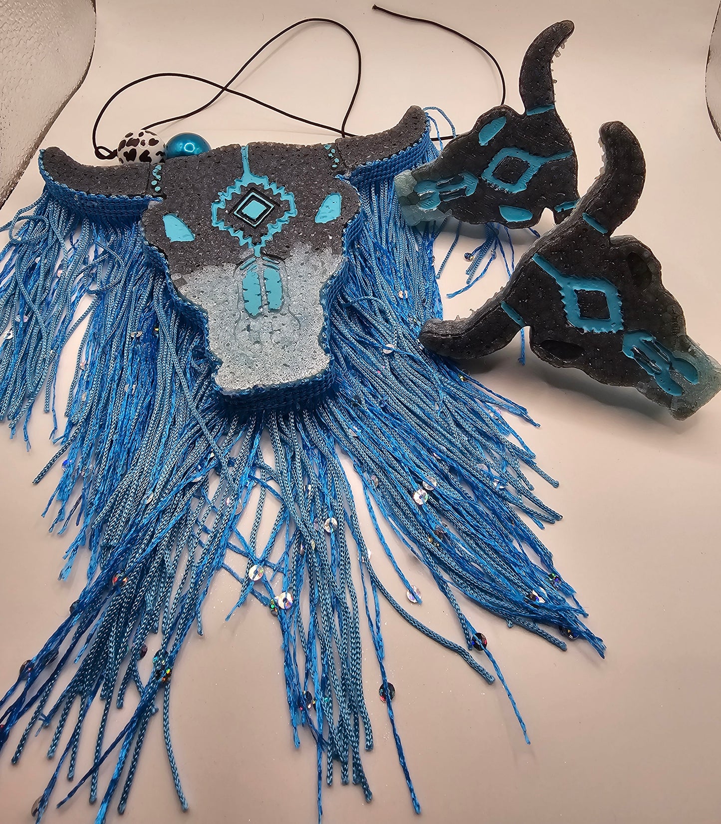 Cow comes with 2 vent clips